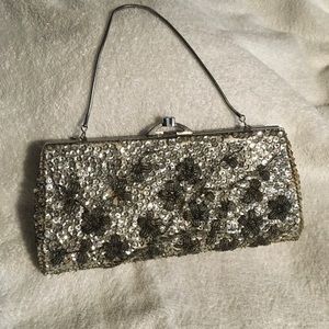 LITE THE NITE! Vintage Sequin/Beaded Silver Clutch